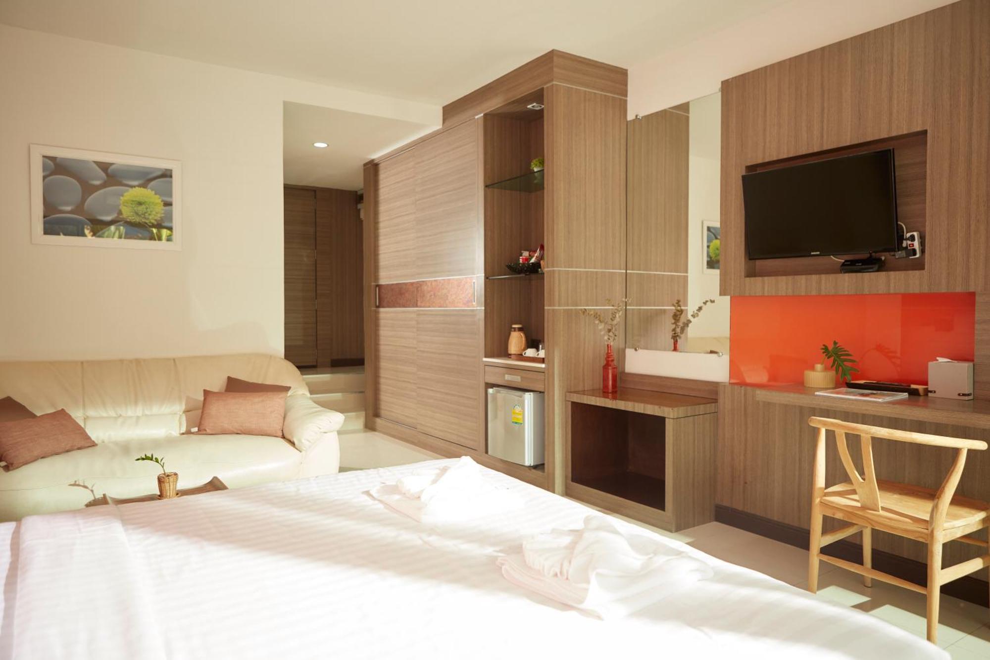 Rhienchai Place Hotel Surat Thani Exterior foto