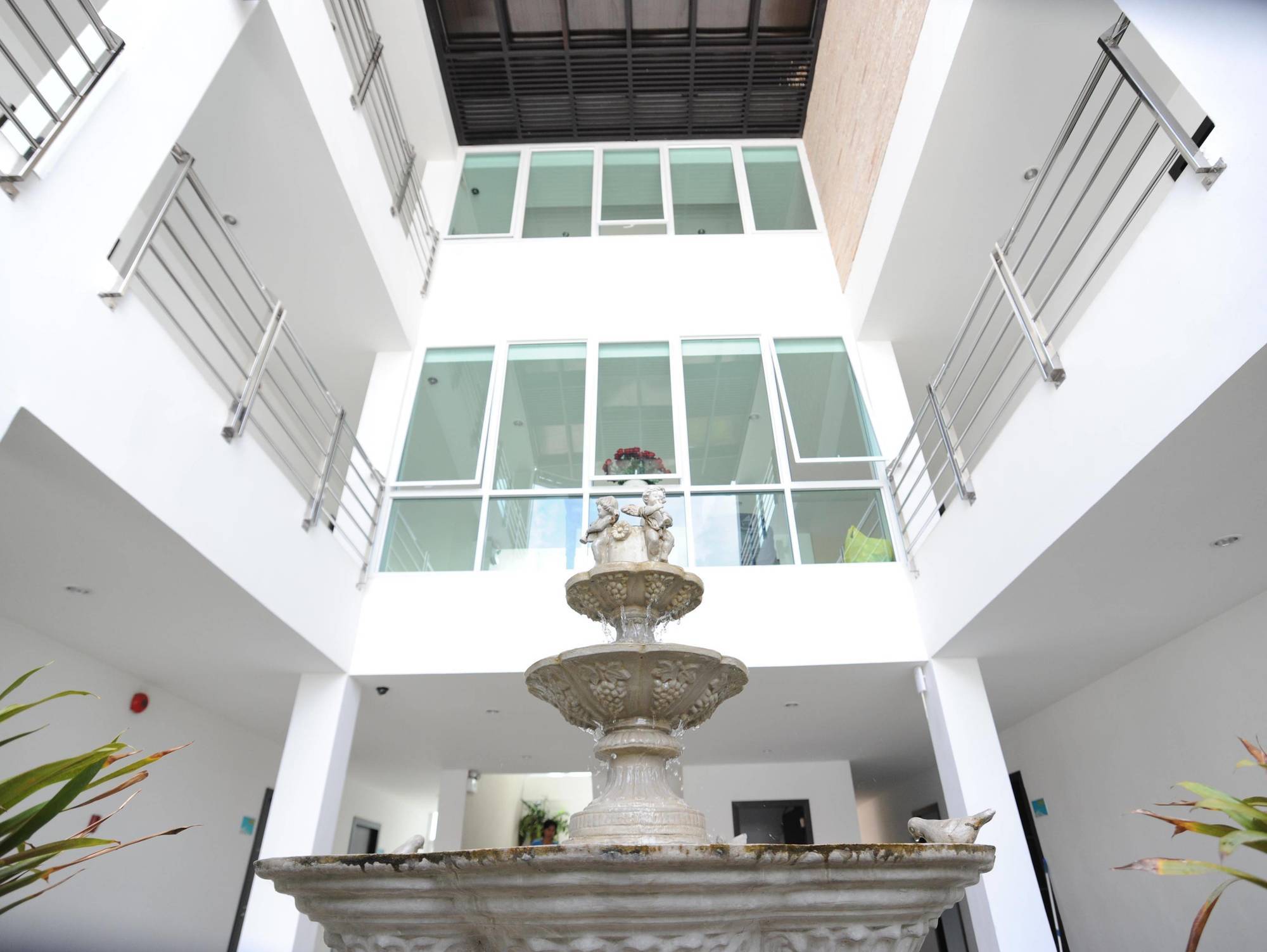 Rhienchai Place Hotel Surat Thani Exterior foto